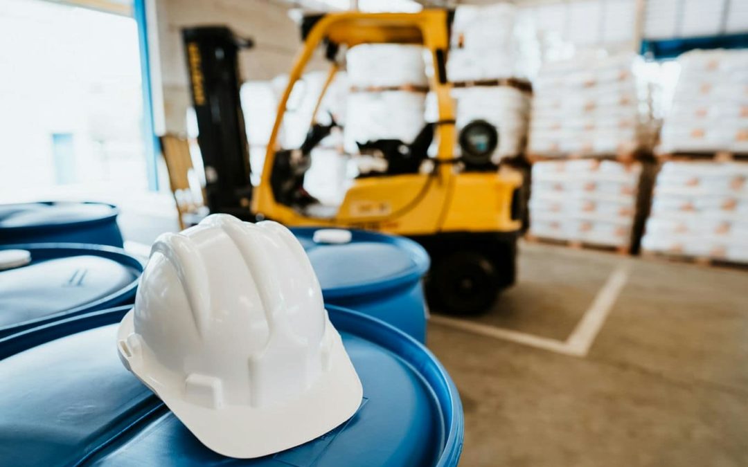 Jakie możliwości zatrudnienia otwierają się po ukończeniu kursu na operatora wózków widłowych?